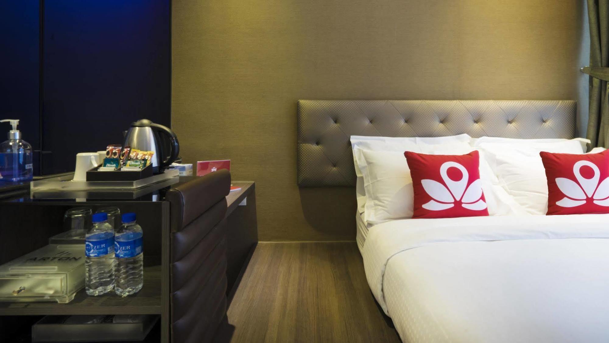 Zen Rooms Jalan Besar Singapore Exterior photo