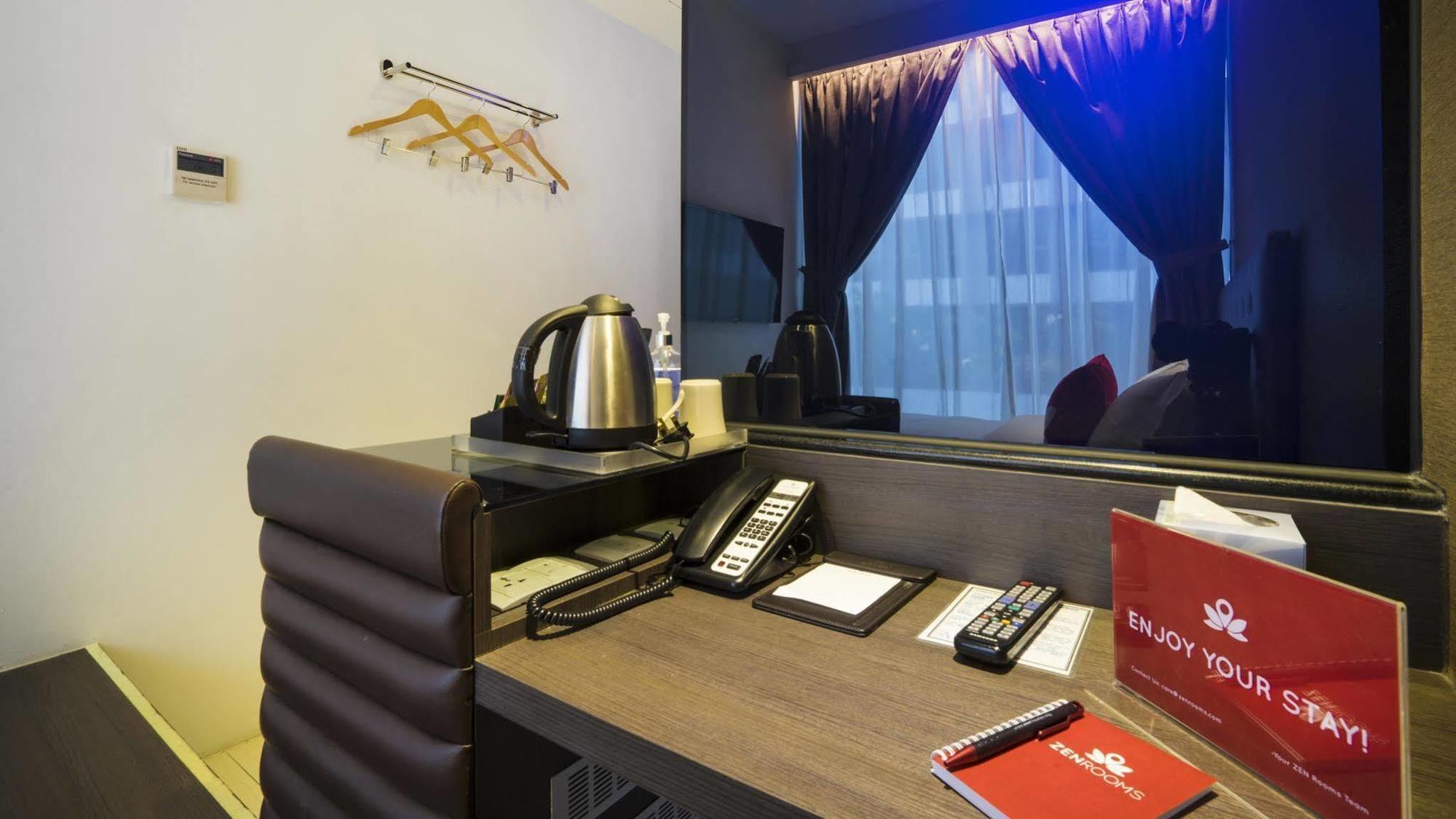 Zen Rooms Jalan Besar Singapore Exterior photo