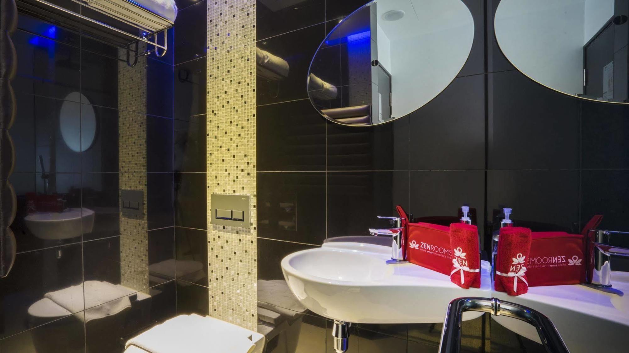 Zen Rooms Jalan Besar Singapore Exterior photo